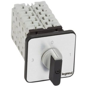 Legrand Görgős kapcsoló 3P 32A PR26 0-1-2-3 - 27505