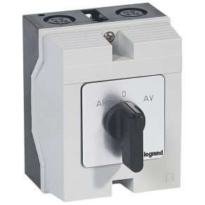   Legrand Tokozott görgős kapcsoló 3P 4kW PR12 AR-0-AV - 27770