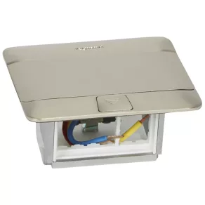   Cutie de montare încastrată Legrand Pop-up, 3 module, oțel inoxidabil, goală - 54020