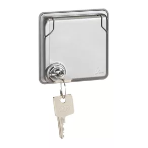   Priză Legrand Soliroc 2P+F cu împământare, 16 A-250 V~, IK10, cu grilaj de protecție, capac rabatabil cu sistem de blocare, racordare cu șuruburi, rezistentă la vandalism - 77837