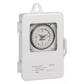   Legrand Comutator analogic de program zilnic montat pe perete 250V 20A - 649914