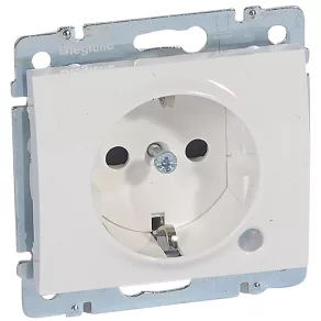   Legrand 771048 Galea Life 2P+F priză cu obturator de siguranță, indicator luminos, alb