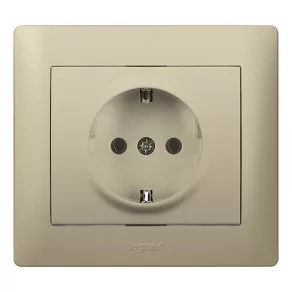   Legrand 771463 Galea Life 2P+F priză cu obturator de siguranță, cu arc, titan