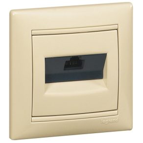  Priză Legrand Valena 1xRJ45 LCS2 Cat6 UTP cu clemă, culoare fildeș - 774146