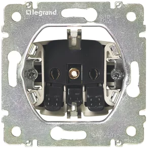   Priză Legrand Valena 2P+F cu obturator de siguranță, conexiune cu arc, alb - 774222