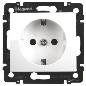 Priză Legrand Valena 2P+F, albă - 774420