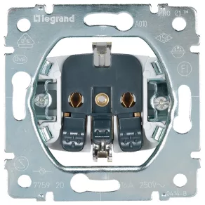   Legrand 775920 Galea Life 2P+F mecanism priză cu împământare, cu arc