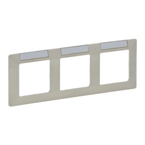   Cadru Legrand Valena Life cu 3 prize, orizontal, cu suport pentru etichetă, culoare ivoriu - 754053