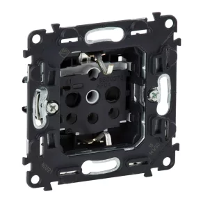   Mecanism priză Legrand Valena InMatic 2P+F cu obturator de siguranță, conexiune cu șuruburi - 753024