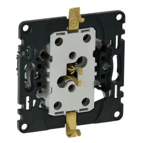   Priză Legrand Valena InMatic 2x2P+F, cu obturator de siguranță cu arc (GYV) - 753026