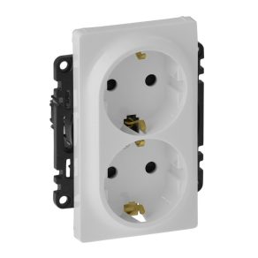   Priză Legrand Valena Life 2x2P+F cu obturator de siguranță, capac integrat, fără ramă, cu cablaj cu arc, alb - 753126