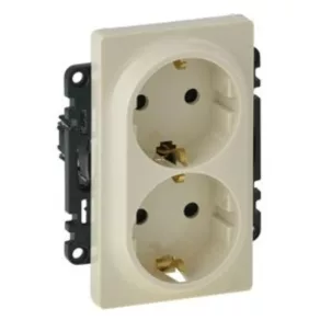   Priză cu obturator de siguranță Legrand Valena Life 2x2P+F (GYV), cu capac, fără ramă, culoare ivoriu - 753226