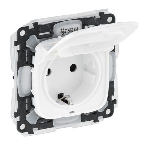   Priză Legrand Valena Allure 2P+F cu obturator de siguranță, capac cu fixare prin presare, IP44 alb - 755204