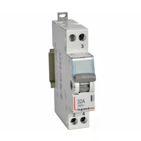  Întrerupător modular Legrand CX3 1P 32A cu poziție centrală - 412902