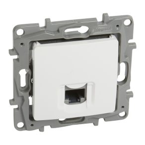 legrand-niloe-alb-1xrj45-cat5e-utp-it-socket-764571-3414970682918
