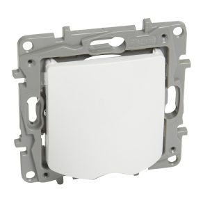 legrand-niloe-alb-conducta-de-cablu-ip20-764546-3414970683007