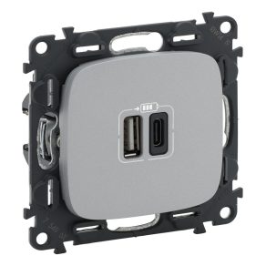   Priză de încărcare Legrand Valena Allure cu conectori dubli USB tip C + USB tip A, 5 V–3 A–15 W, protecție la supratensiune <gt/>1 kW, SELV clasa II, aluminiu - 754967