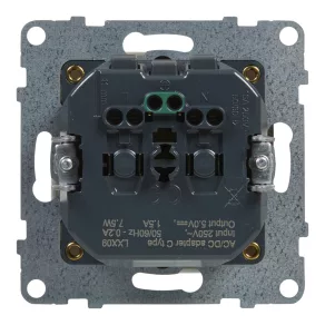   Priză Legrand Suno 2P+F + USB-C (cu arc), cu obturator de siguranță, albă - 721129