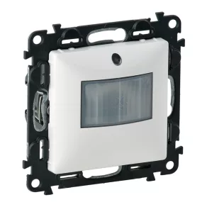   Întrerupător cu senzor de mișcare (PIR) Legrand Valena Life, 2-150 W (LED max. 100 W), 2 fire, alb - 752170A