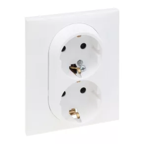  Priză Legrand Niloé Step albă 2x2P+F (cu arc) cu obturator de siguranță - 863122