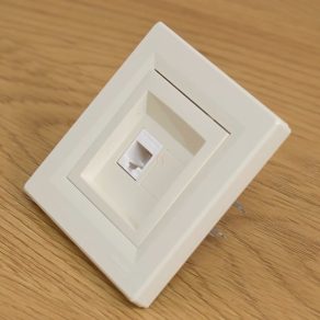   Priză Schneider Asfora 1xRJ45 Cat5e UTP, cu ramă, bej, EPH4300123