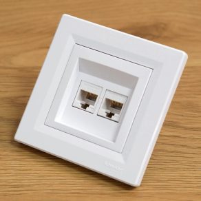   Schneider Electric Asfora - EPH4400121 - Priză 2xRJ45 Cat5e UTP, albă