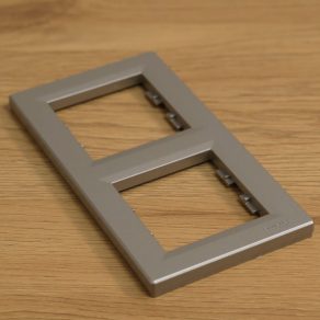   Schneider Electric Asfora - EPH5810269 - Cadru dublu, vertical, bronz