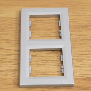   Schneider Electric Asfora - EPH5810261 - Cadru dublu, vertical, aluminiu