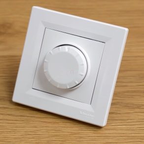   Schneider Electric Asfora - EPH6800121 - Dimmer LED, universal, 370 W, cu ramă, alb