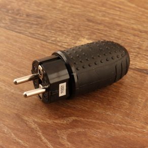 Priza cu împământare, neagră