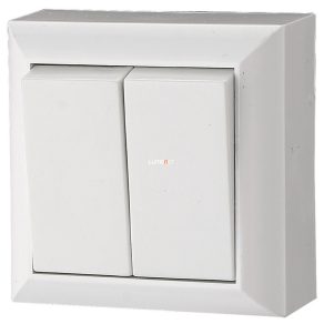 Întrerupător pentru candelabru montat pe perete