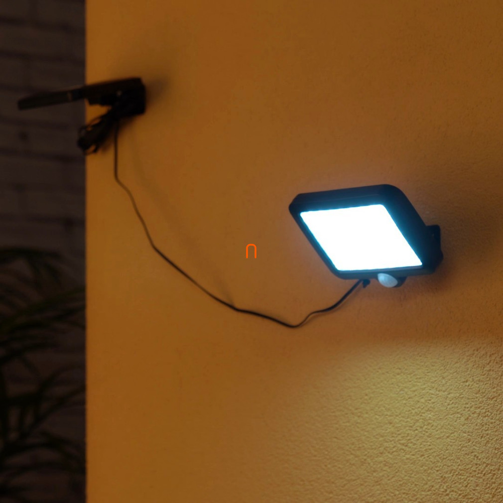 Lampă LED cu senzor de mișcare și panou solar, 3W - GAO 6924H