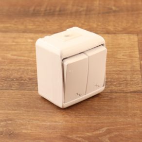 Comutator dublu exterior 10A