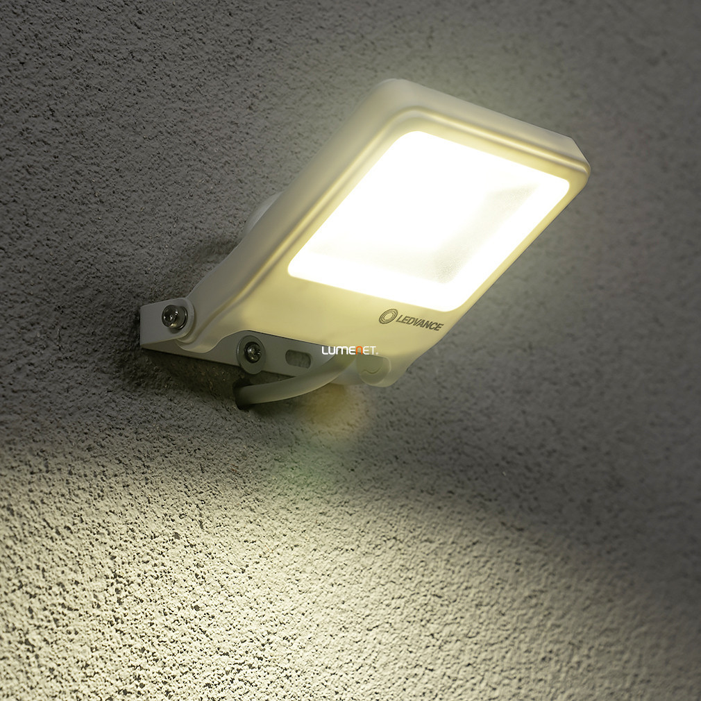 Reflector LED Ledvance, alb cald, 20 W, alb (Endura Flood)