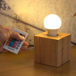   Osram E27 RGBW LED Star+ 9,4 W 806 lm 2700 K alb cald 200° - înlocuiește becul de 60 W, cu telecomandă