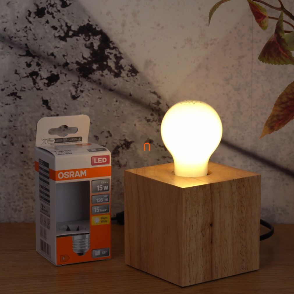 Osram E27 LED Star 1,5W 136lm 2700K alb cald 300° opal - înlocuiește becul de 15W