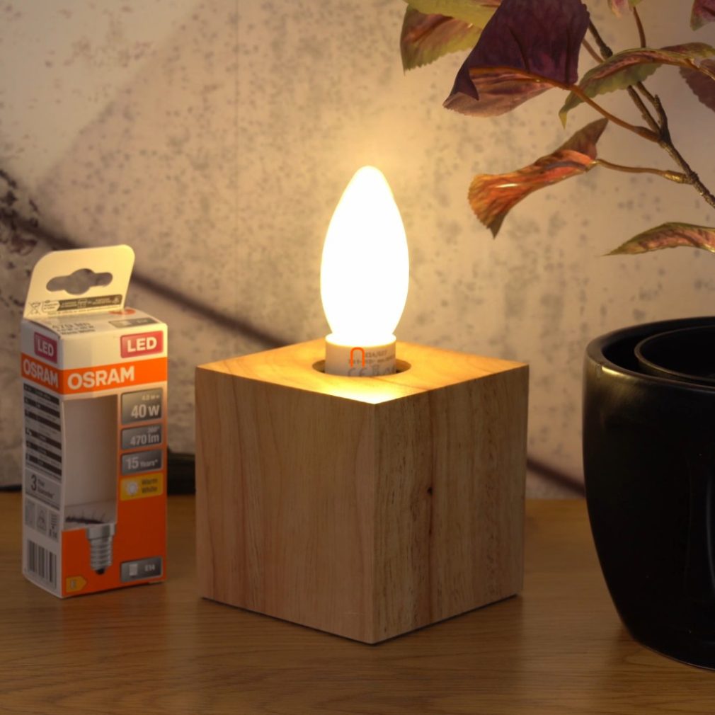 Osram E14 LED Star lumânare 4W 470lm 2700K alb cald 300° opal - înlocuiește becul incandescent de 40W