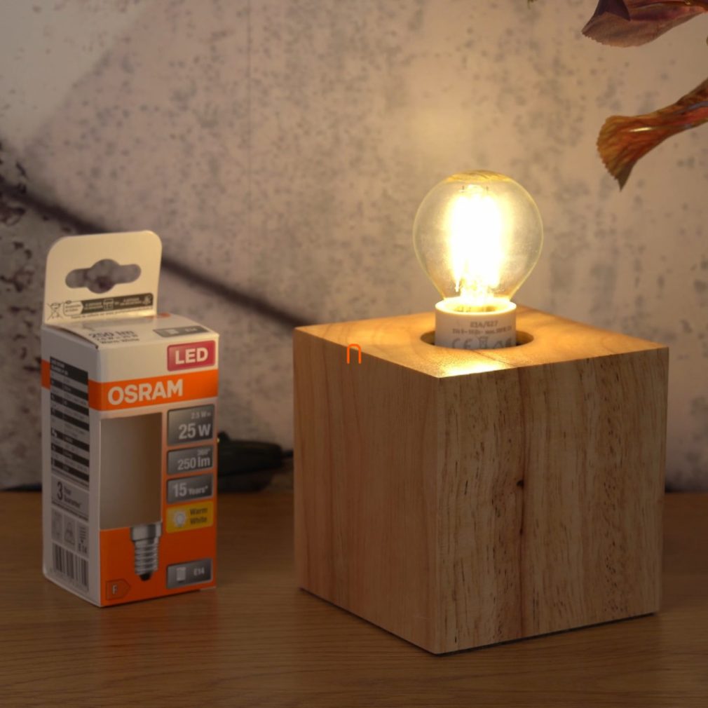 Osram E14 LED Star glob mic 2,5W 250lm 2700K alb cald 300° - înlocuiește becul incandescent de 25W