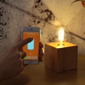   Ledvance Smart+ WIFI E27 LED cu filament, 6W, 806 lm (Classic)