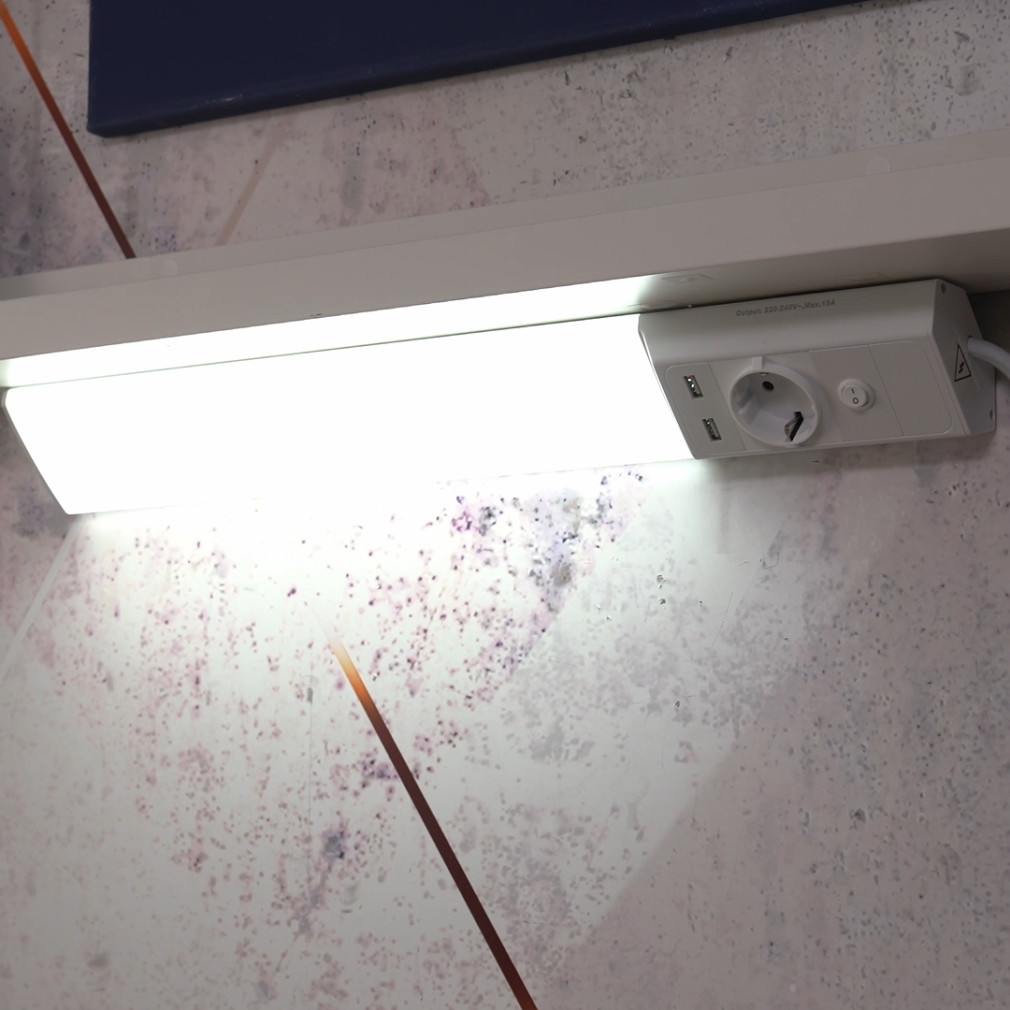 Ledvance lampă LED pentru iluminarea blatului de bucătărie, priză + USB, 10 W, alb rece