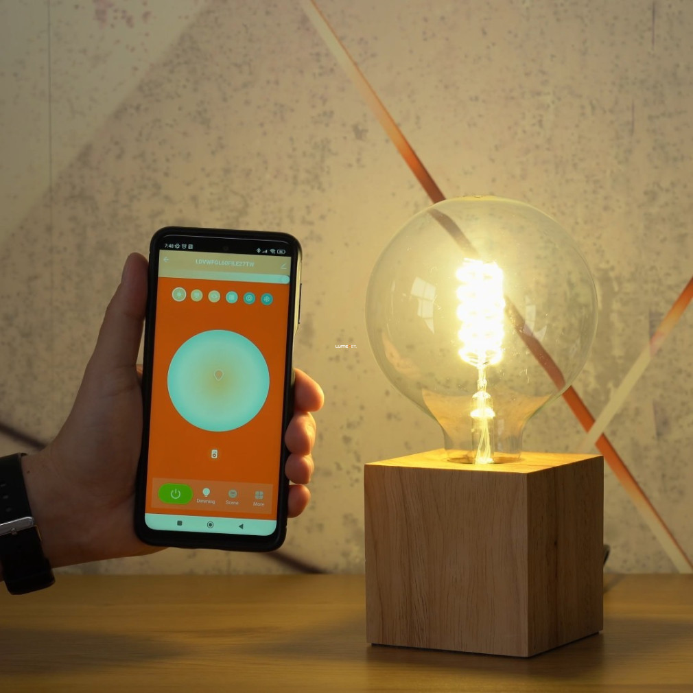 Ledvance Smart+ WIFI E27 LED, 8 W, alb rece/alb cald, 806 lm, Globe125 (Classic)