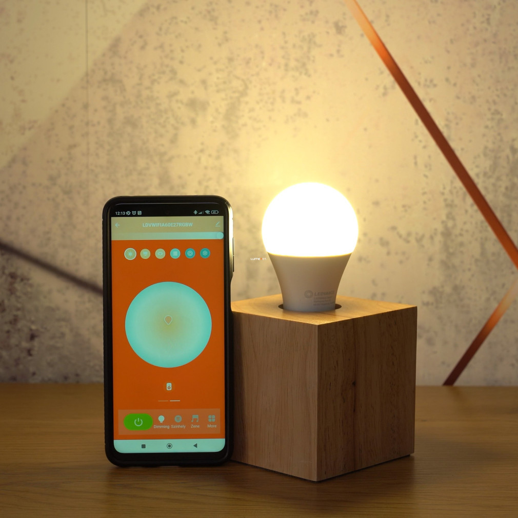 Ledvance Smart+ WIFI E27 LED, 9 W, 806 lm, opal, RGBW (Classic)
