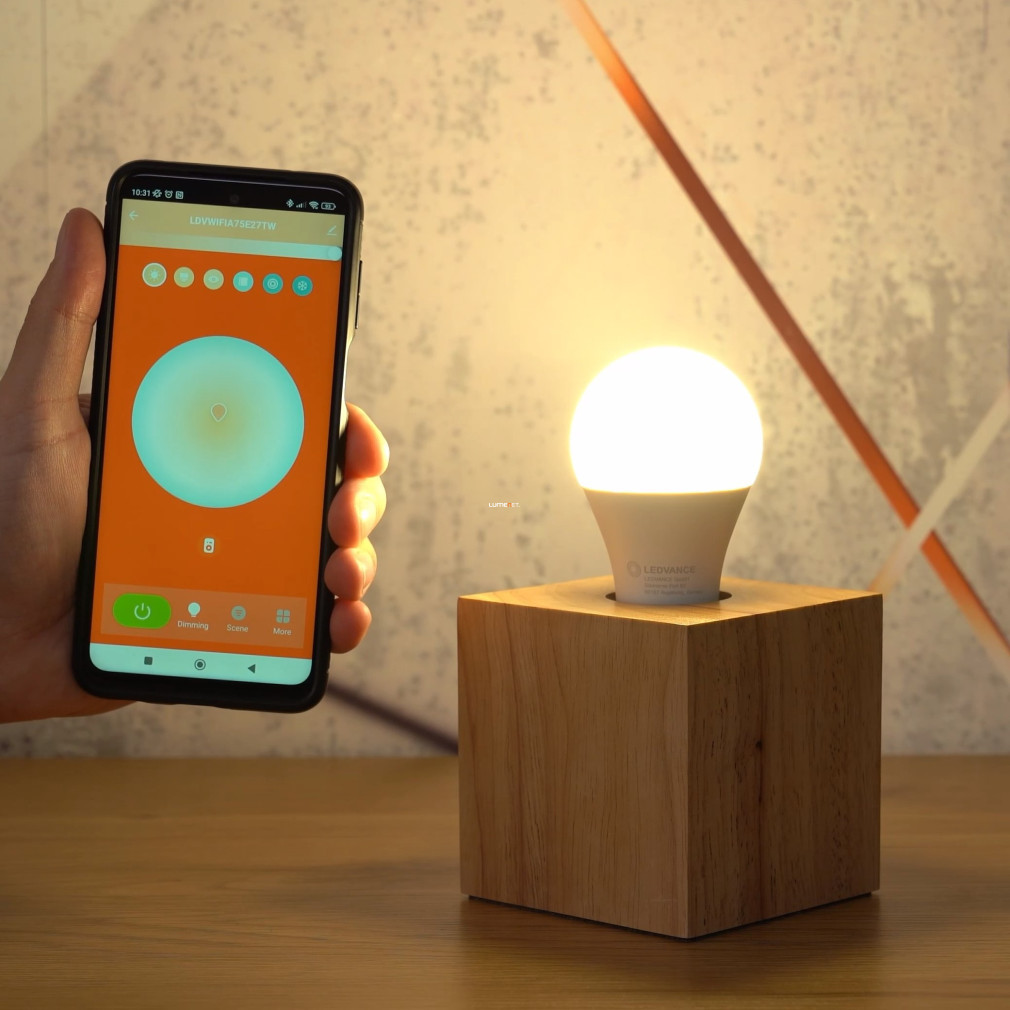 Ledvance Smart+ WIFI E27 LED, 9,5 W, alb rece/alb cald, 1055 lm, opal (Classic)