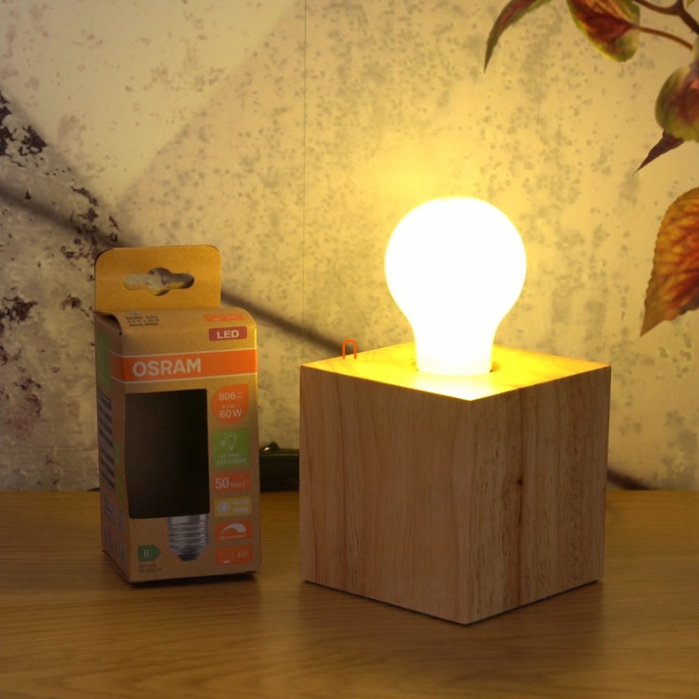 Osram E27 LED, 4,3 W, 806 lm, abajur opal (Classic-B)