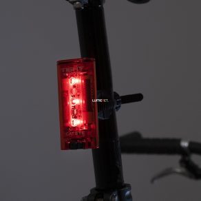   Lampă pentru bicicletă, alimentată cu baterii, Cateye (Tight kinetic)