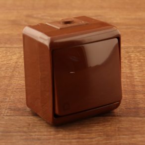 Comutator cu buton și semnal sonor, maro