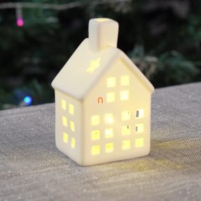   Cabană ceramică iluminată de Crăciun cu coș de fum, 11,3 cm