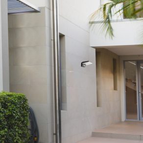   Lampă LED de perete cu senzor de mișcare, alimentată cu energie solară - Lasset Rábalux 77078