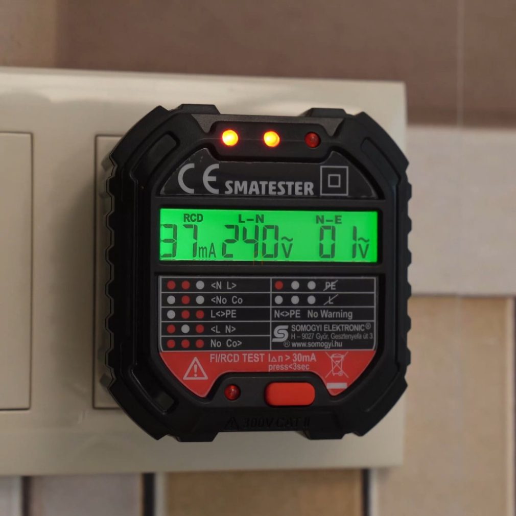Tester de conectori, indicatoare LED, voltmetru, L-N, N-E, RCD mA, Fi și RCD releu de control, fără baterie, pentru prize max. 250 V~
