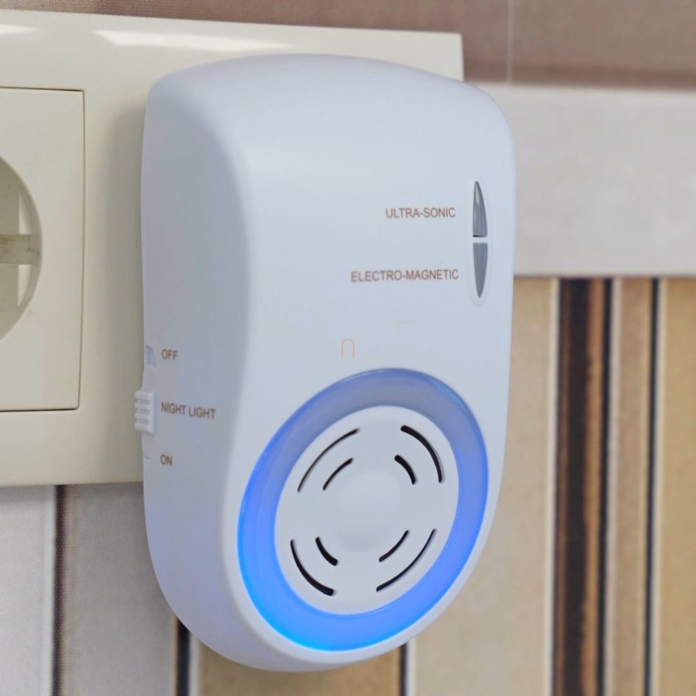 Alarmă împotriva rozătoarelor, cu ultrasunete și electromagnetică, șoareci, șobolani, frecvențe fixe sau variabile, lumină orientată spre noapte, sursă de lumină LED, DualEffect